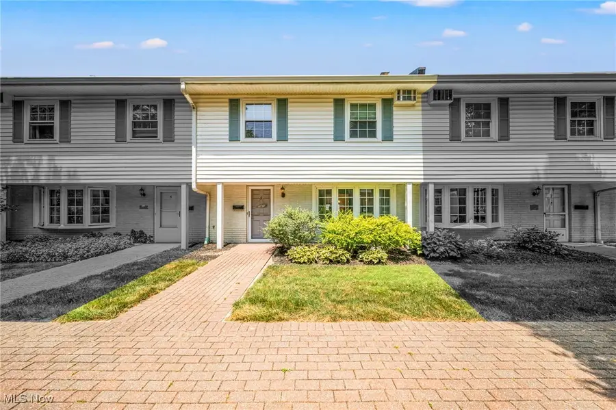 15 Meadowlawn Drive #6, Mentor, OH 44060 - Image #2