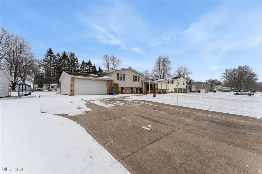 2280 Zircon Ne Street, Canton, OH 44721 - #2