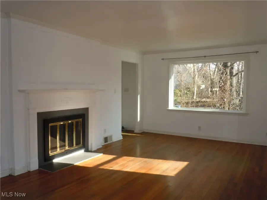 1662 Crest Road, Cleveland Heights, OH 44121 - Image #3