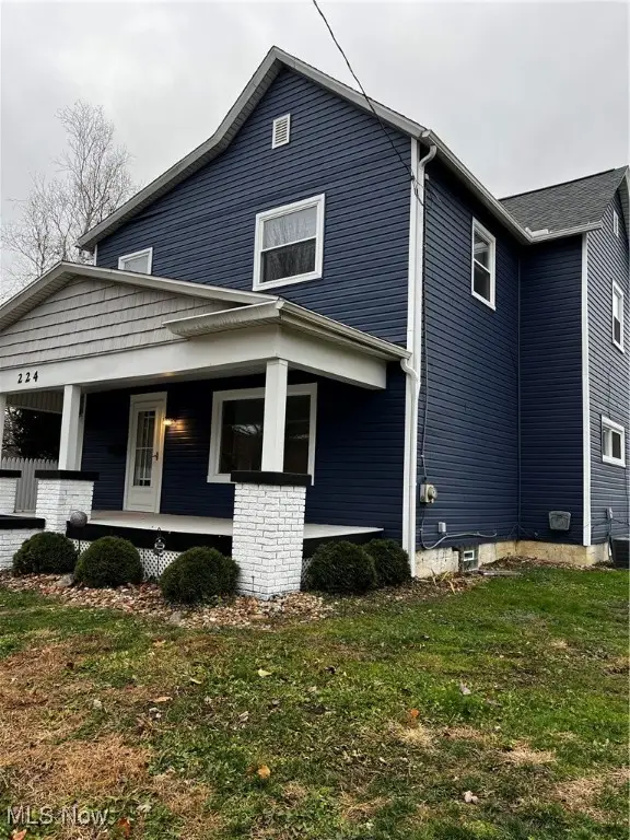 224 7th Nw Street, Barberton, OH 44203 - Image #2