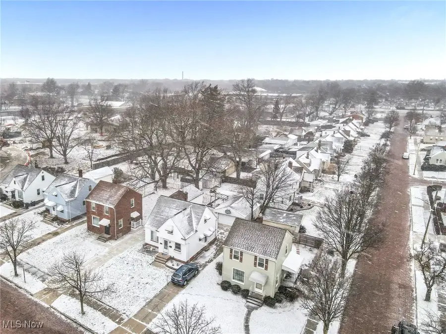 7510 Wefel Avenue, Brooklyn, OH 44144 - Image #2