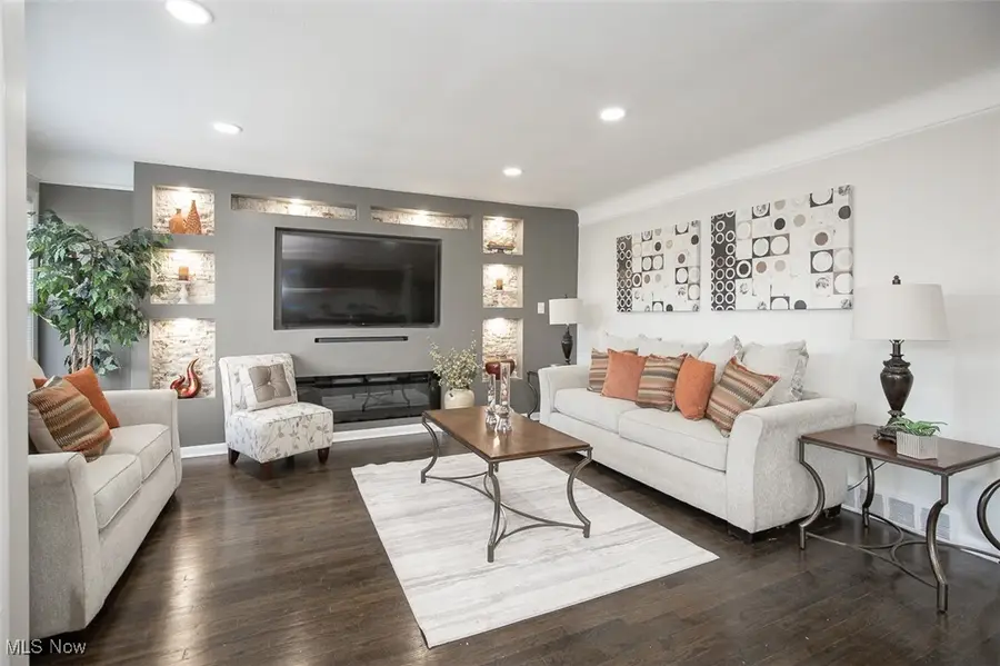 4631 Belfiore Road, Warrensville Heights, OH 44128 - Image #3