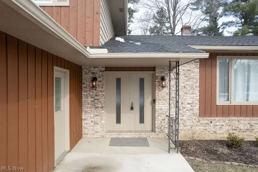 32957 Springside Lane, Solon, OH 44139 - #3