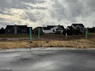 9006 Greensway Nw Street, Massillon, OH 44646 - Image #3