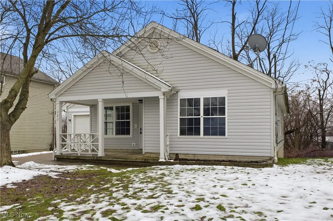 127 Blackburn Street, Campbell, OH 44405 - Image #1