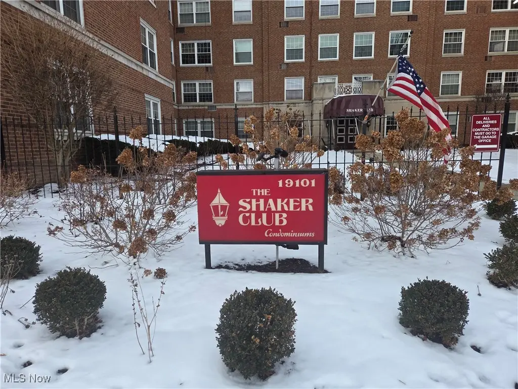19101 Van Aken Boulevard #424, Shaker Heights, OH 44112 - Image #1