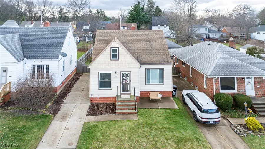 8803 Pinegrove Avenue, Parma, OH 44129 - Image #2