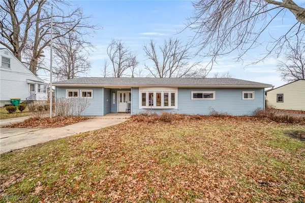 38265 Hurricane Drive, Willoughby, OH 44094