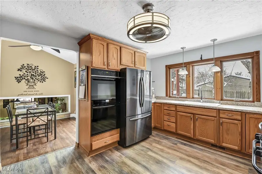 8377 Akins Road, North Royalton, OH 44133 - Image #3