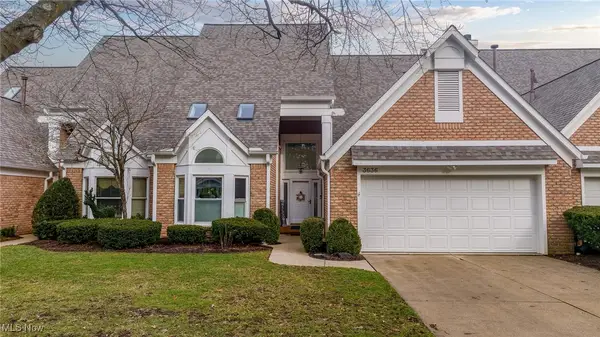 3636 Sparrow Pond Circle, Bath, OH 44333