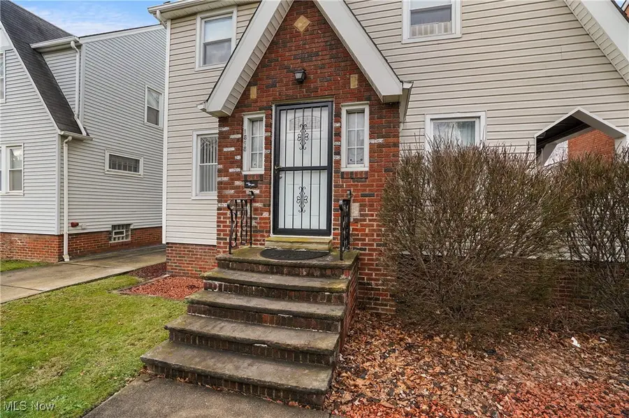 1898 Powell Avenue, Cleveland Heights, OH 44118 - Image #2