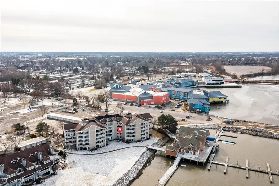 32 Marina Point Drive, Sandusky, OH 44870 - Image #2