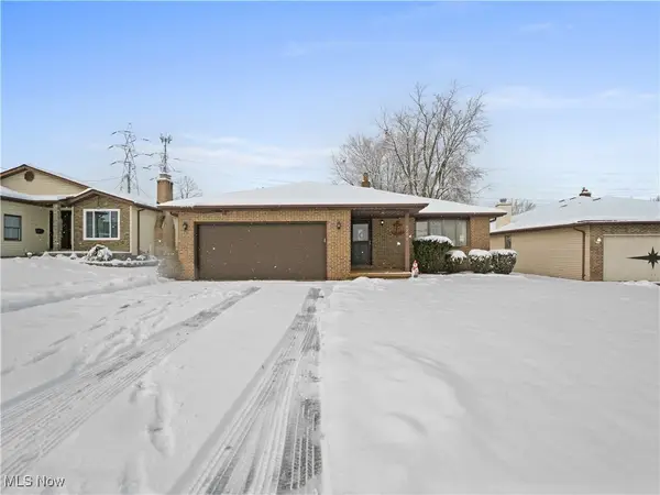 4250 Dawncliff Drive, Brooklyn, OH 44144