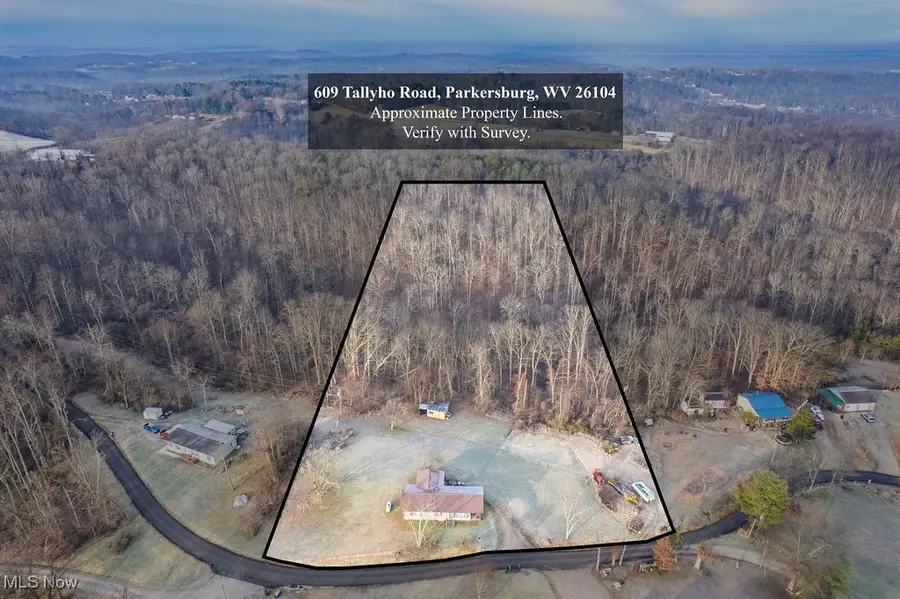 609 Tallyho Road, Parkersburg, WV 26104 - #2