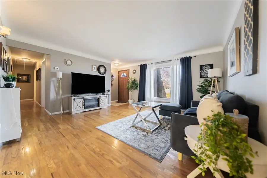 3203 Hetzel Drive, Parma, OH 44134 - Image #2