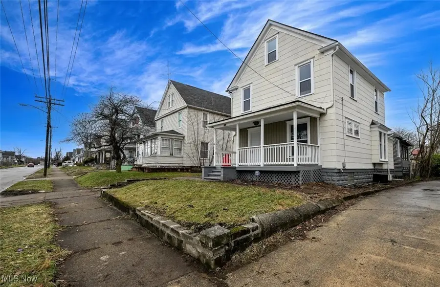 667 Elma Street, Akron, OH 44310 - Image #2