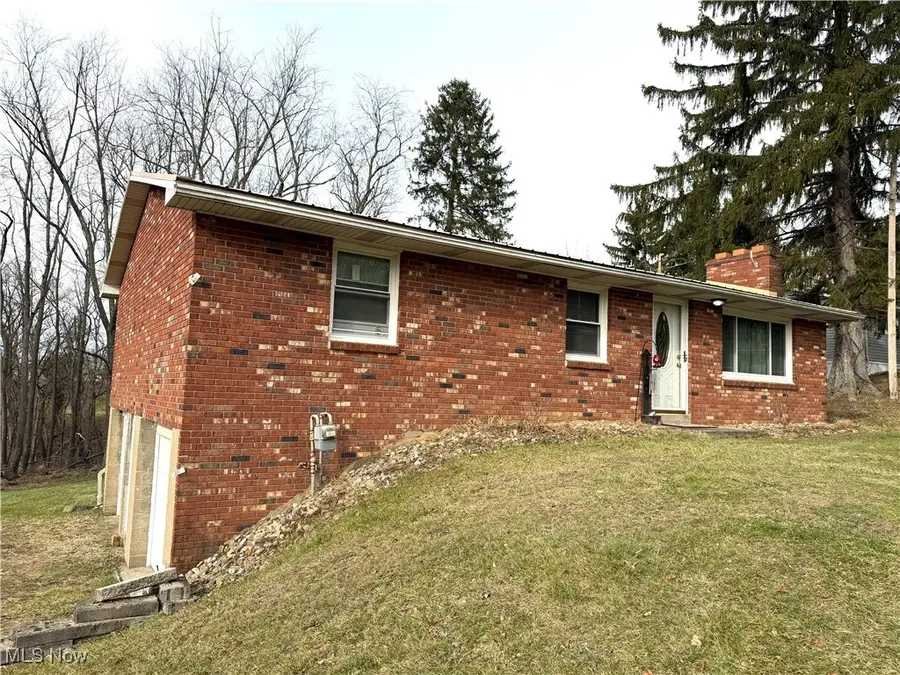 130 Hedges Drive, Wellsburg, WV 26070 - #2