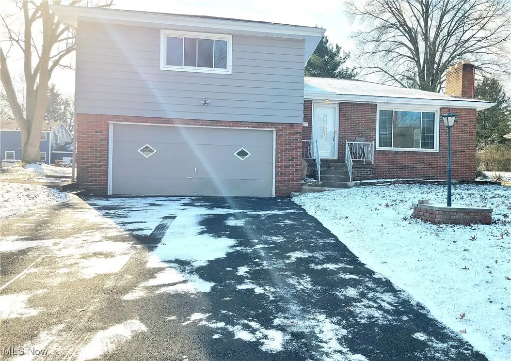 515 Murray Hill Drive, Youngstown, OH 44505 - Image #1