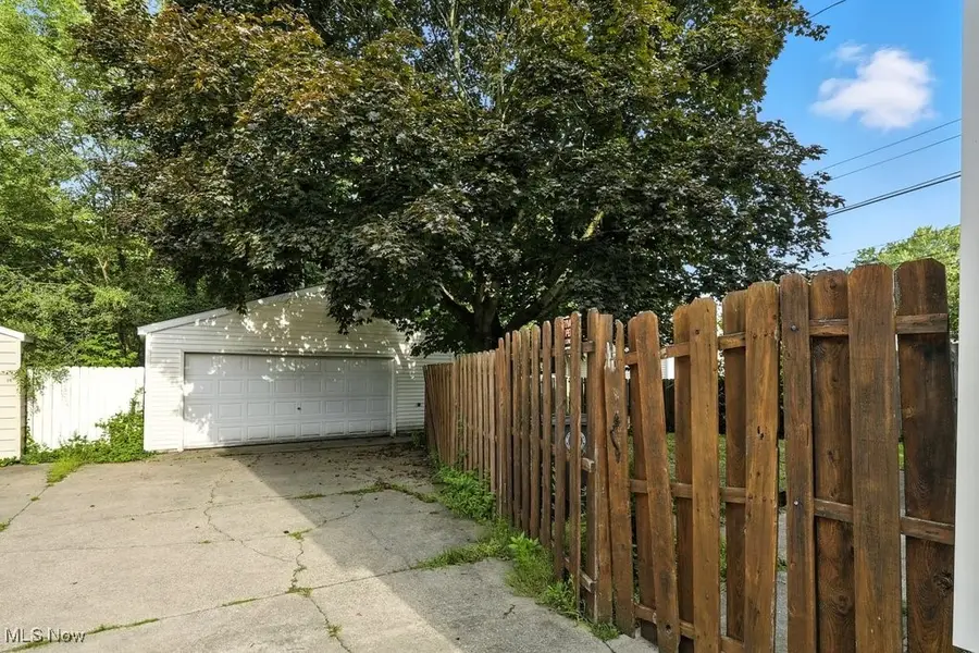 1500 Beardsley Street, Akron, OH 44301 - #3