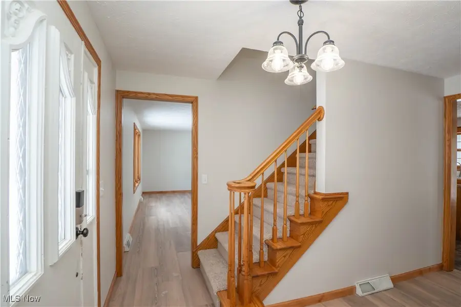 2218 Hiddenbrook Ne Street, Canton, OH 44721 - #3