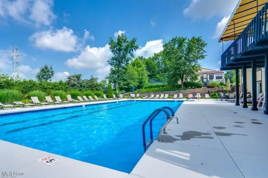 1012 Bunker Drive #304, Fairlawn, OH 44333 - Image #2