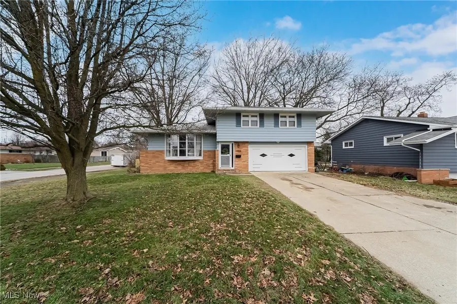 21900 Marian Circle, Fairview Park, OH 44126 - Image #2