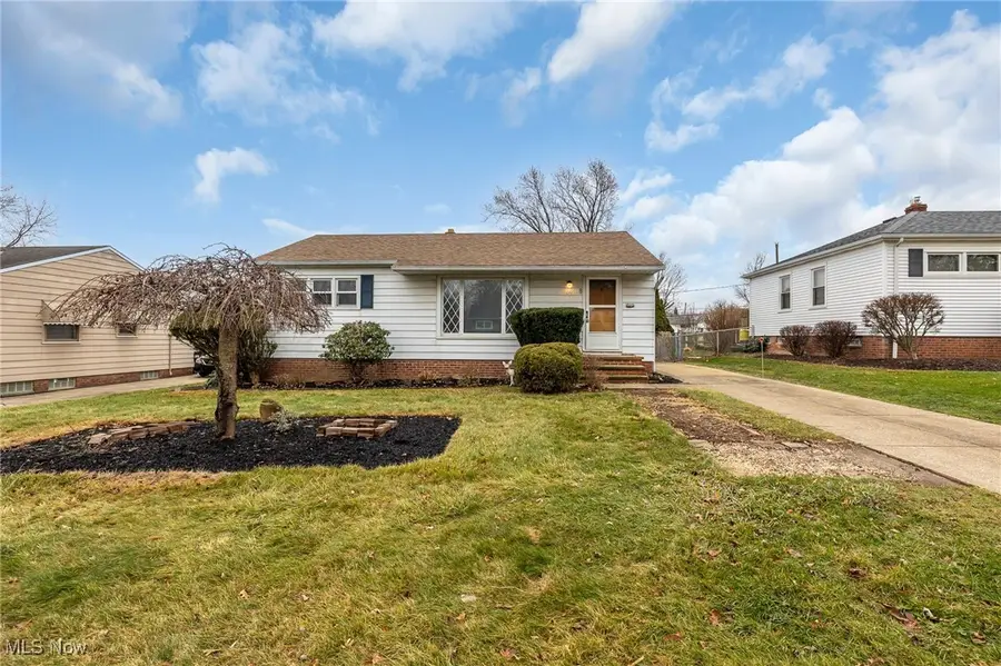 10941 Gabriella Drive, Parma, OH 44130 - Image #2