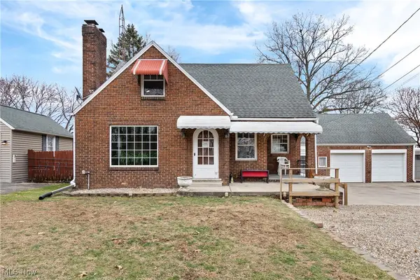 162 Perry Nw Drive, Canton, OH 44708