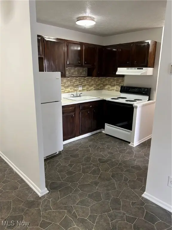 16111 Maple Park Drive, Maple Heights, OH 44137 - Image #3