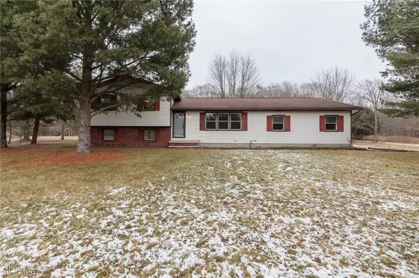6199 Vandemark Road, Medina, OH 44256