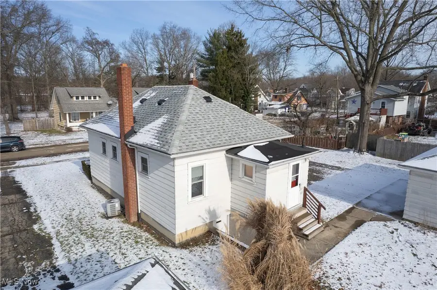 219 W Central Avenue, Ravenna, OH 44266 - Image #2
