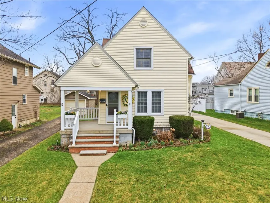 316 S Center Street, Newton Falls, OH 44444 - #2