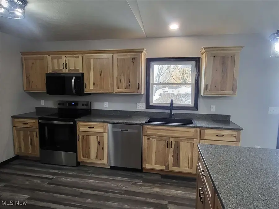 327 29th Nw Street, Massillon, OH 44647 - Image #3