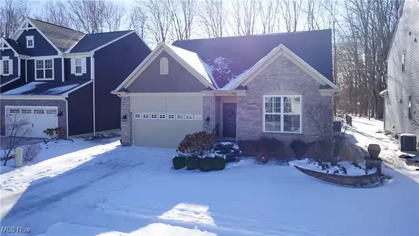 36087 Navona Lane, North Ridgeville, OH 44039