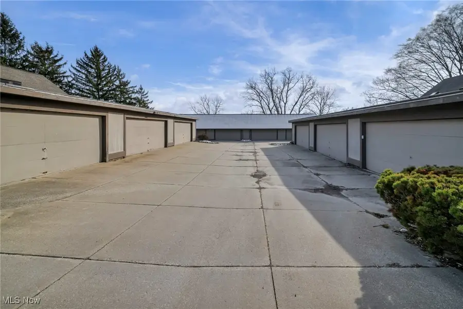 888 Snowfall Spur #8, Akron, OH 44313 - Image #3