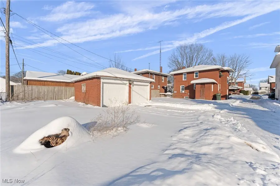 221 Bellflower Nw Avenue, Canton, OH 44708 - Image #2