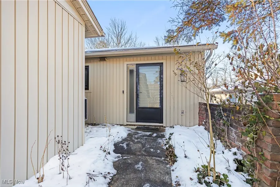 19341 Idlewood Trail, Strongsville, OH 44149 - Image #2