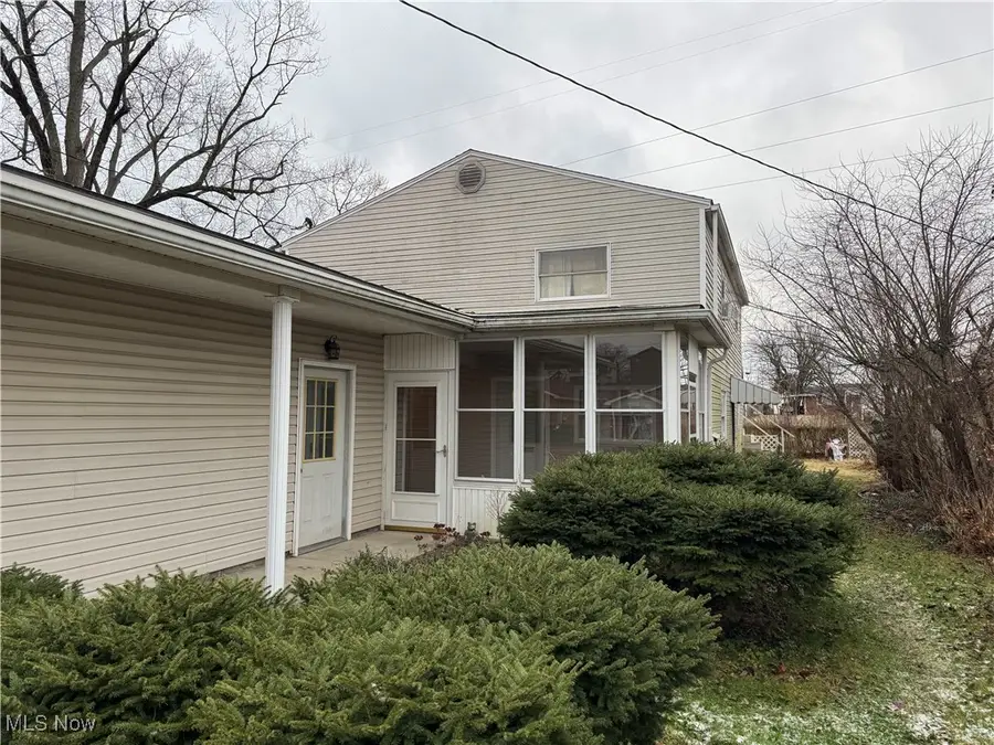 514 21st Street, Vienna, WV 26105 - #2