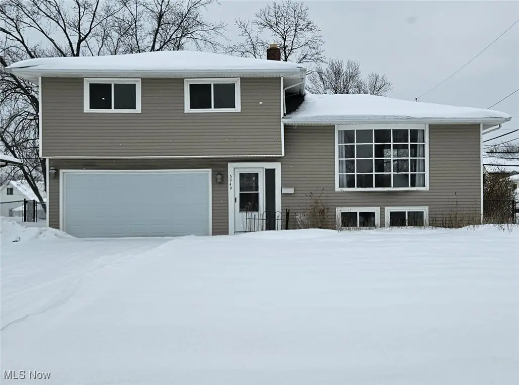 5949 White Pine Drive, Bedford Heights, OH 44146 - Image #1