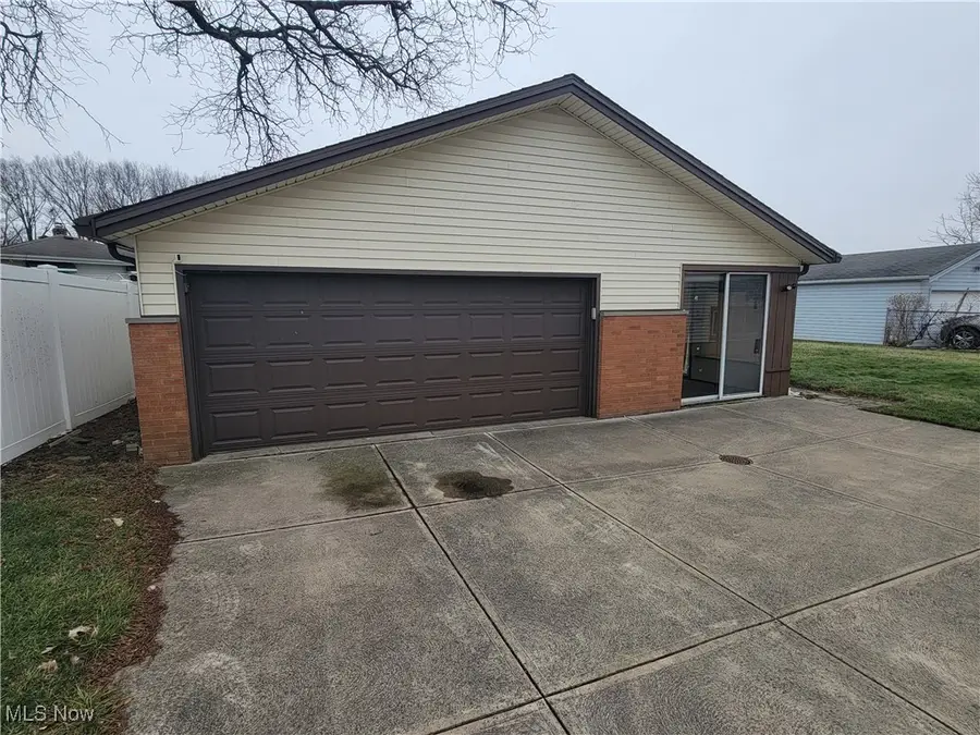 6213 Siegler Drive, Brook Park, OH 44142 - Image #3