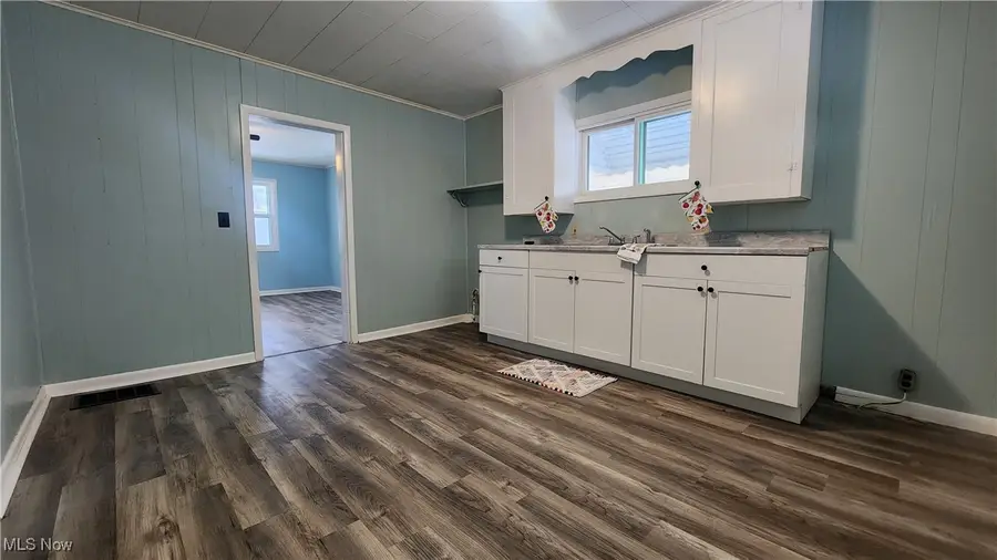 218 E Main Extension, Newcomerstown, OH 43832 - Image #3