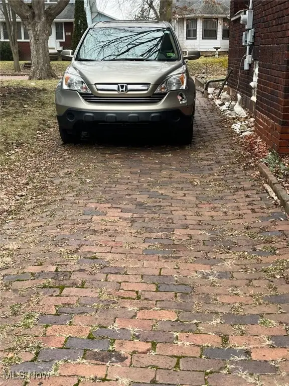 233 Shadyside Court, Alliance, OH 44601 - Image #2