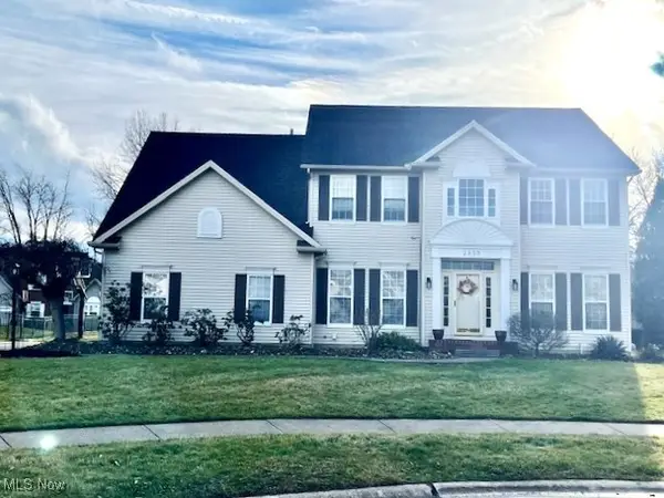 2858 Orchard Grove Court, Fairlawn, OH 44333
