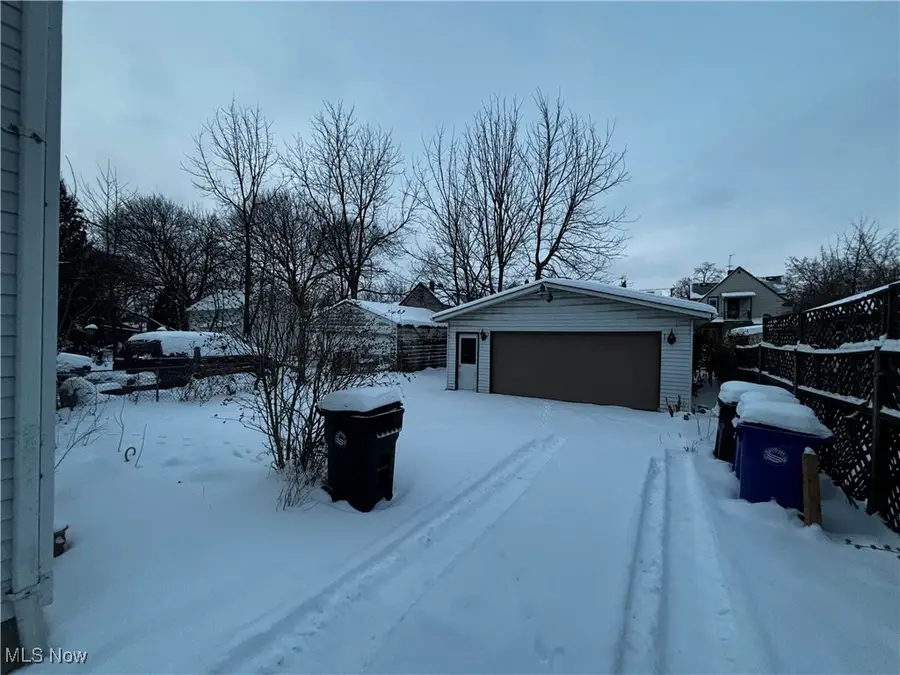 11824 Geraldine Avenue, Cleveland, OH 44111 - Image #2