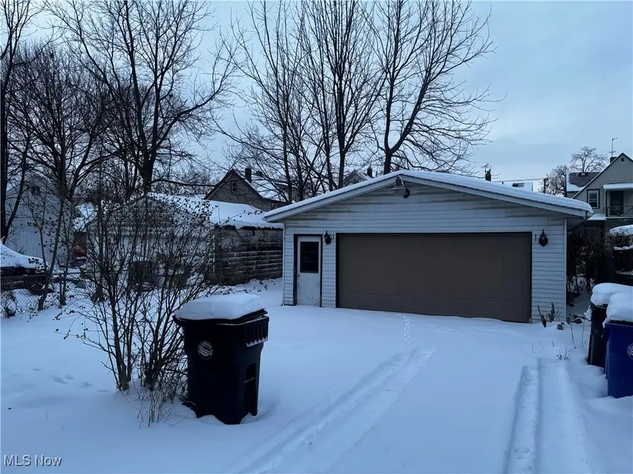 11824 Geraldine Avenue, Cleveland, OH 44111 - Image #3