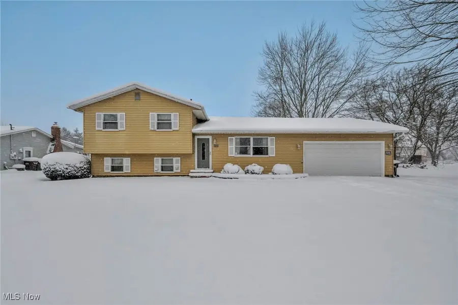 10690 Hawke Road, Columbia Station, OH 44028 - Image #2