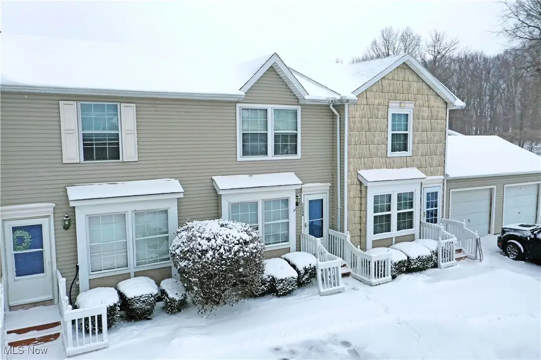 3224 Woodland Trail #B, Cortland, OH 44410 - #1
