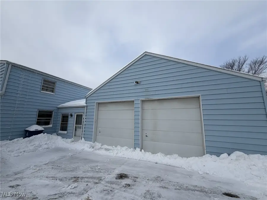 369 6th Street, Campbell, OH 44405 - #2