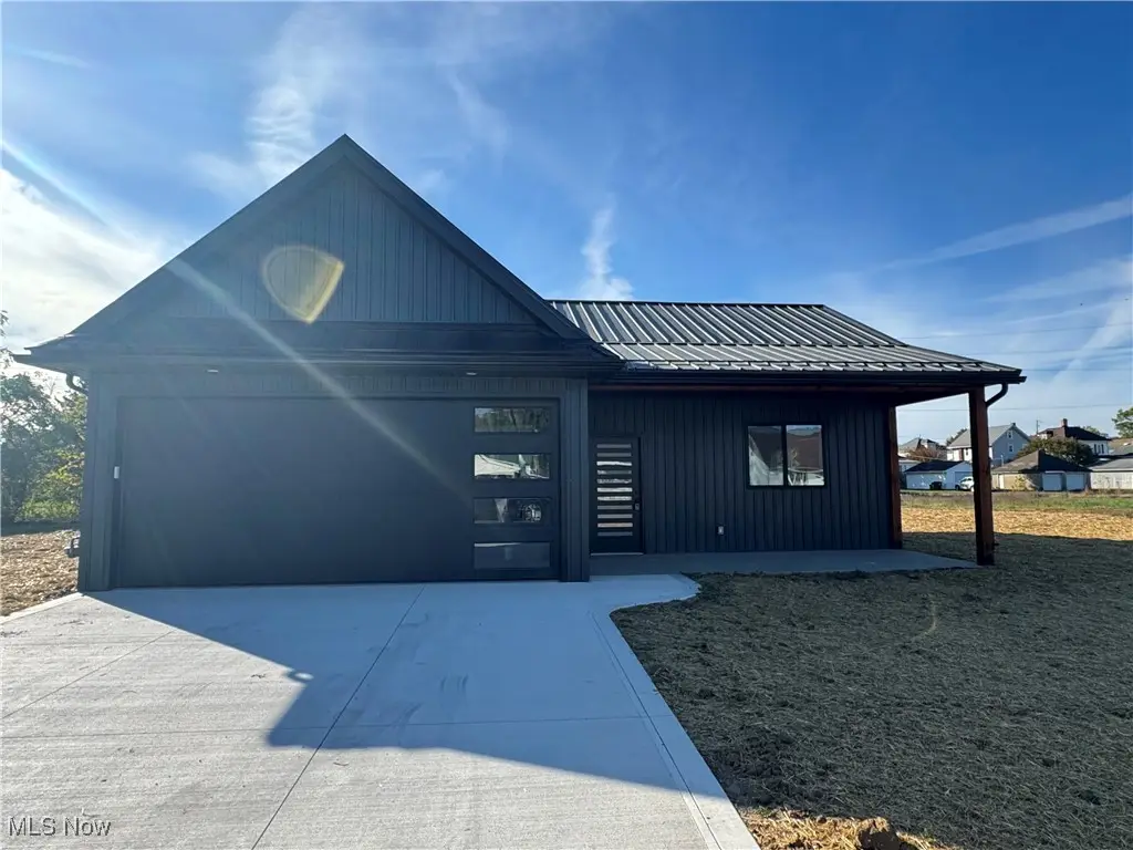 597 S 12th Street, Coshocton, OH 43812 - #1