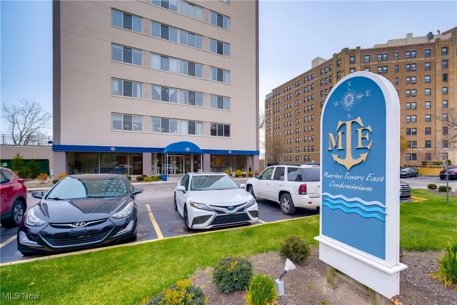 12520 Edgewater Drive #1203, Lakewood, OH 44107 - Image #2